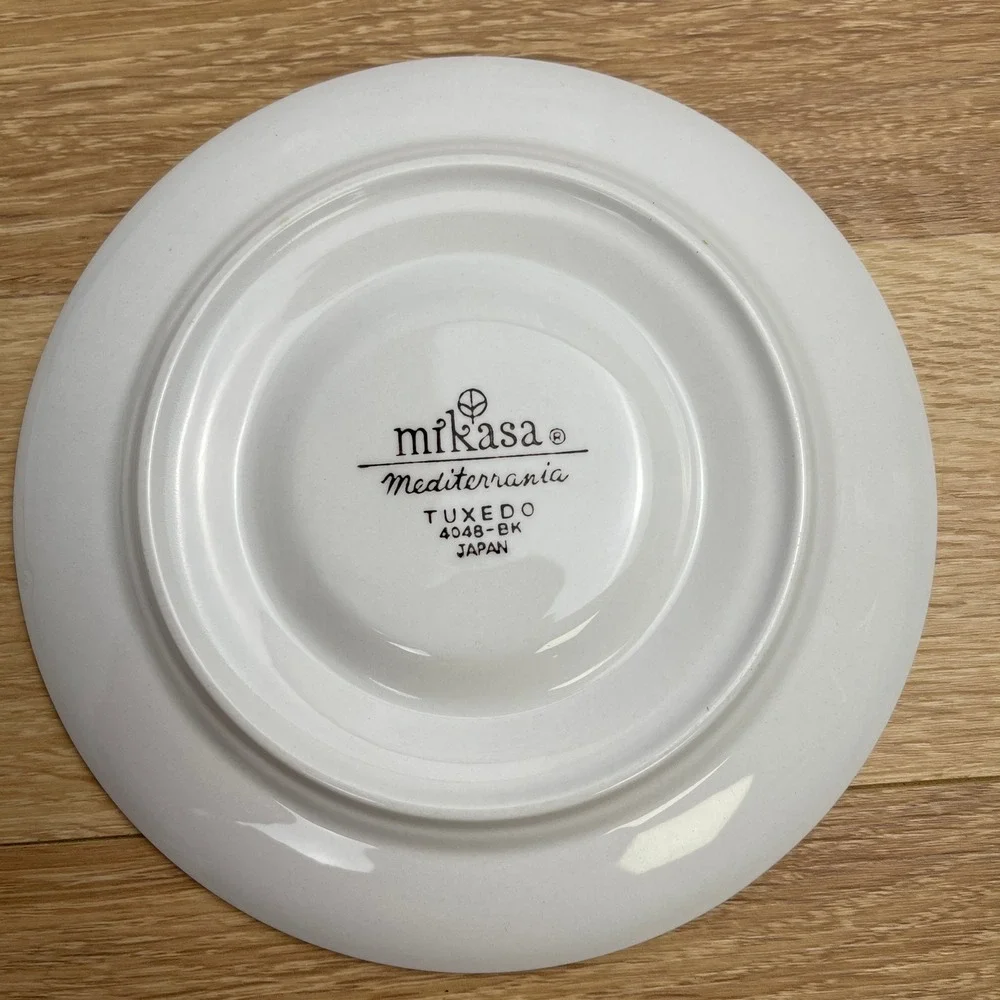 Mikasa Mediterrania Tuxedo 4048-BK Saucer Set of 6 White Black Japan MCM 6.5